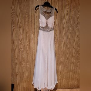 Tony bowls Peach prom/evening dress